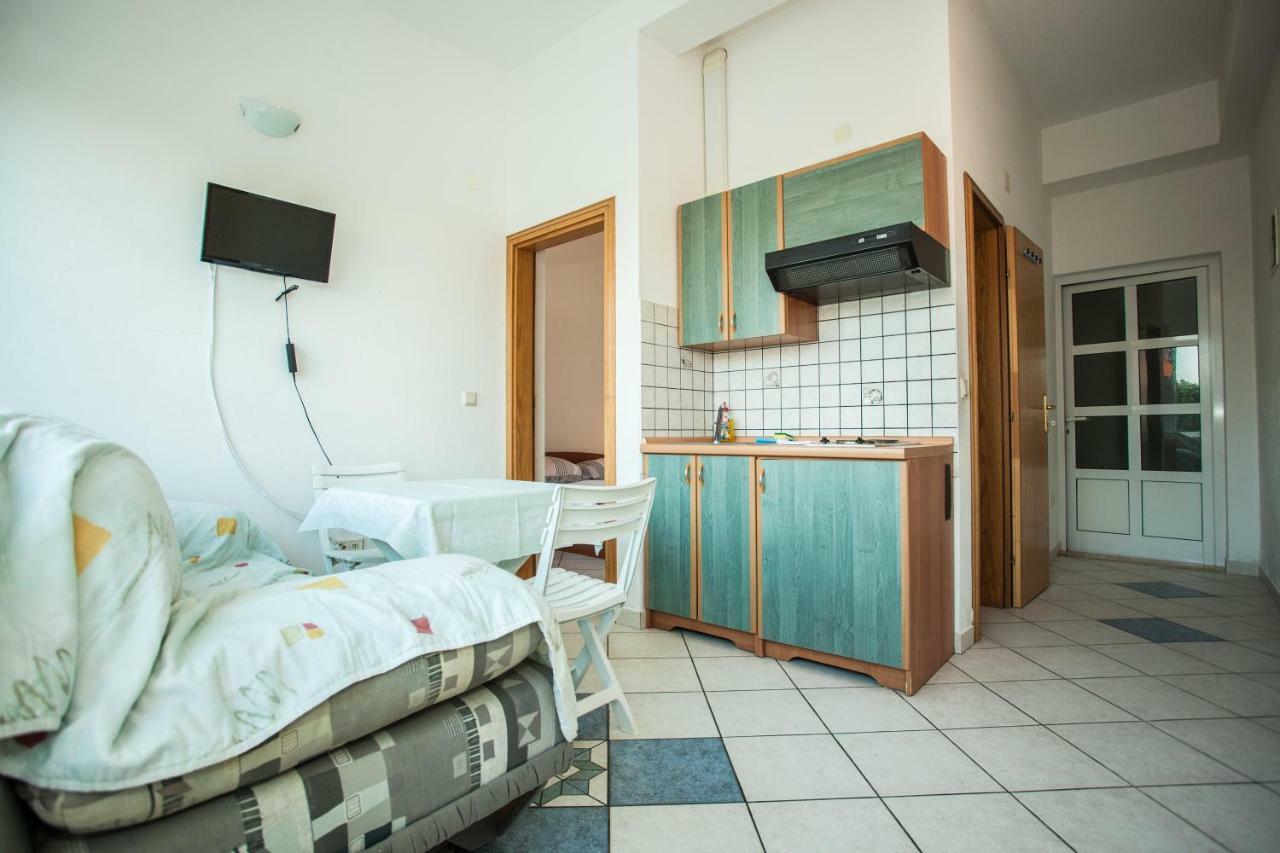 Apartments Pusic Omis Luaran gambar
